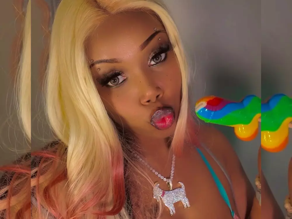 ashleymonrox
