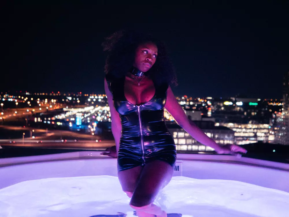 Live cam show with Goddess Noema - Solo Show on Camsoda