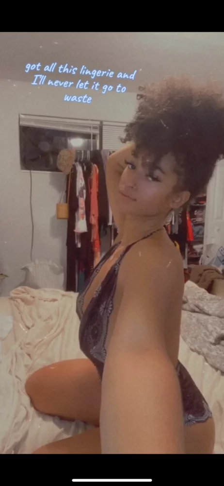 simbaaouthere's Live Sex Cam Show