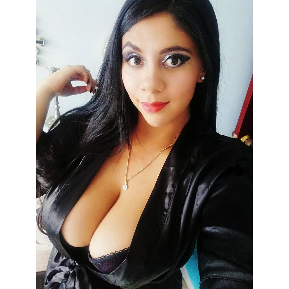 BBW Cams with Horny BBW Cam Girls. Live @ CamSoda