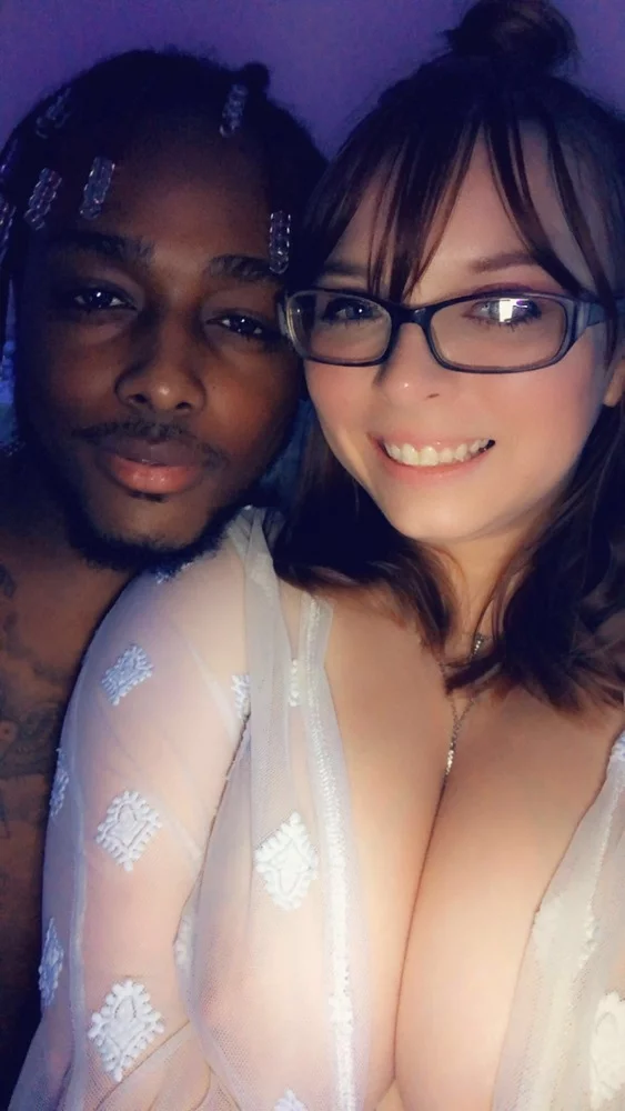 kingandlola's Live Sex Cam Show