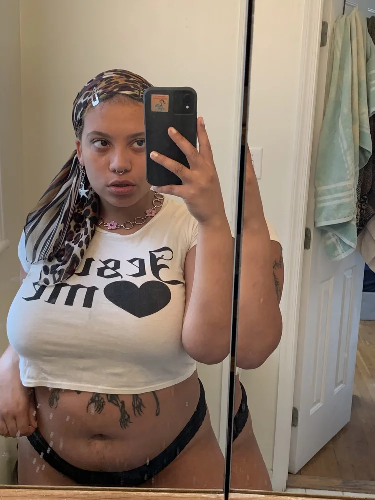 violetsaint's Live Sex Cam Show