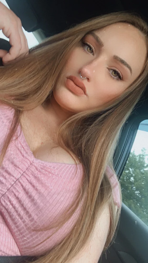 daddysgirl93's Live Sex Cam Show