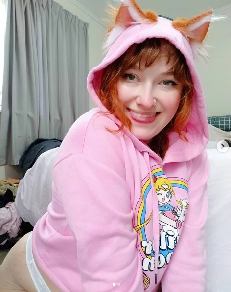 peachykitsune's Live Sex Cam Show