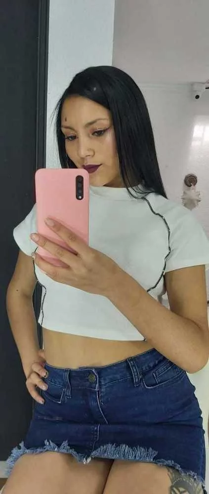 megan stonne megan stonne Cam Model Free Live Sex Chat Room  