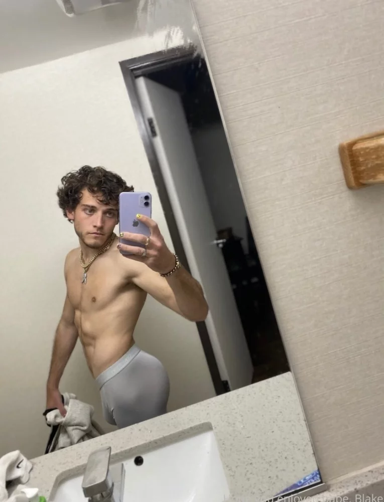 blakewilder's Live Sex Cam Show