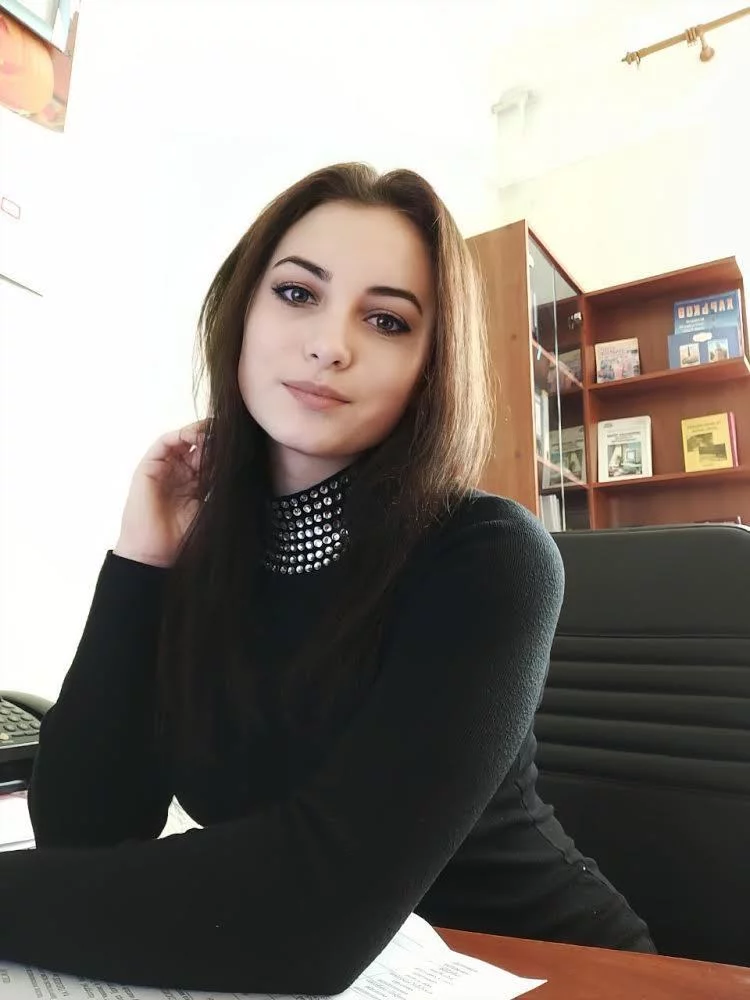 adrianalu's Live Sex Cam Show