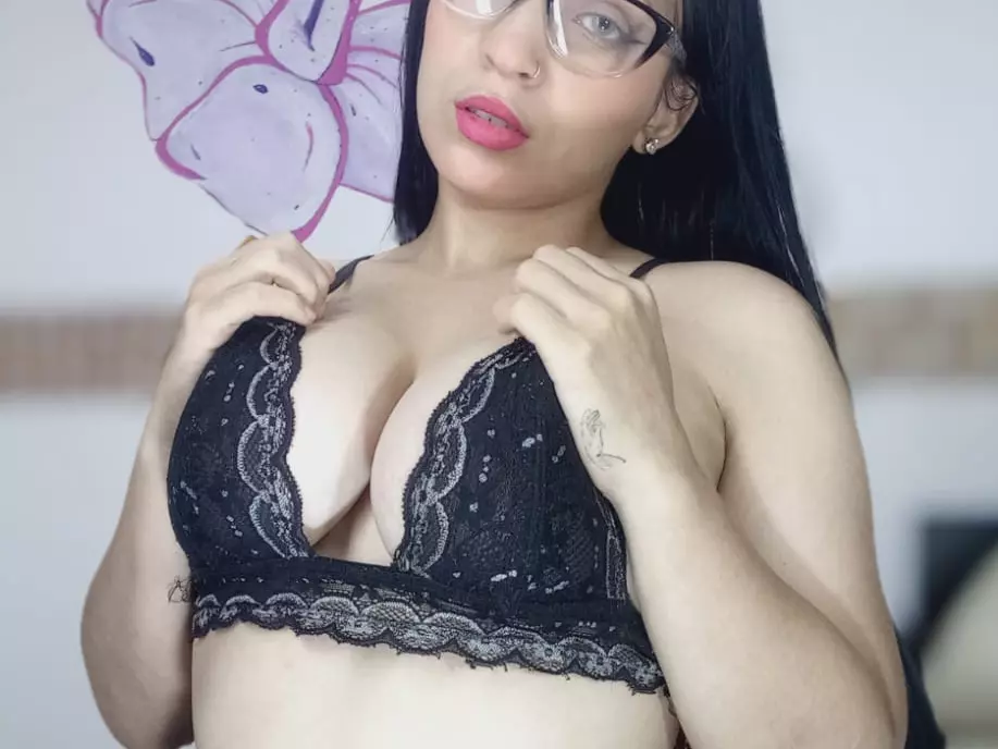 MiaSweet-25's Live Sex Cam Show