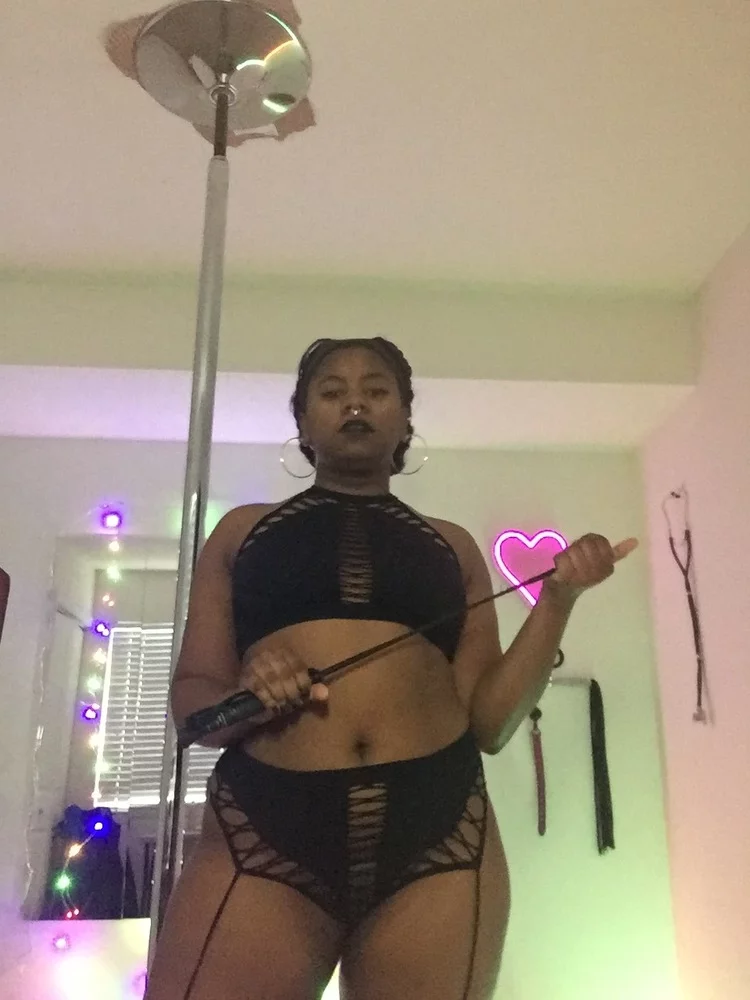 naturallyloving's Live Sex Cam Show