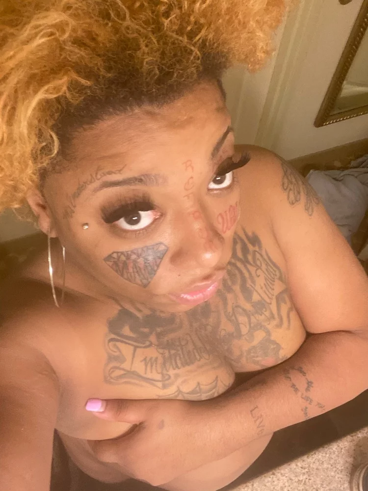 buckandwiildmrsnyc's Live Sex Cam Show