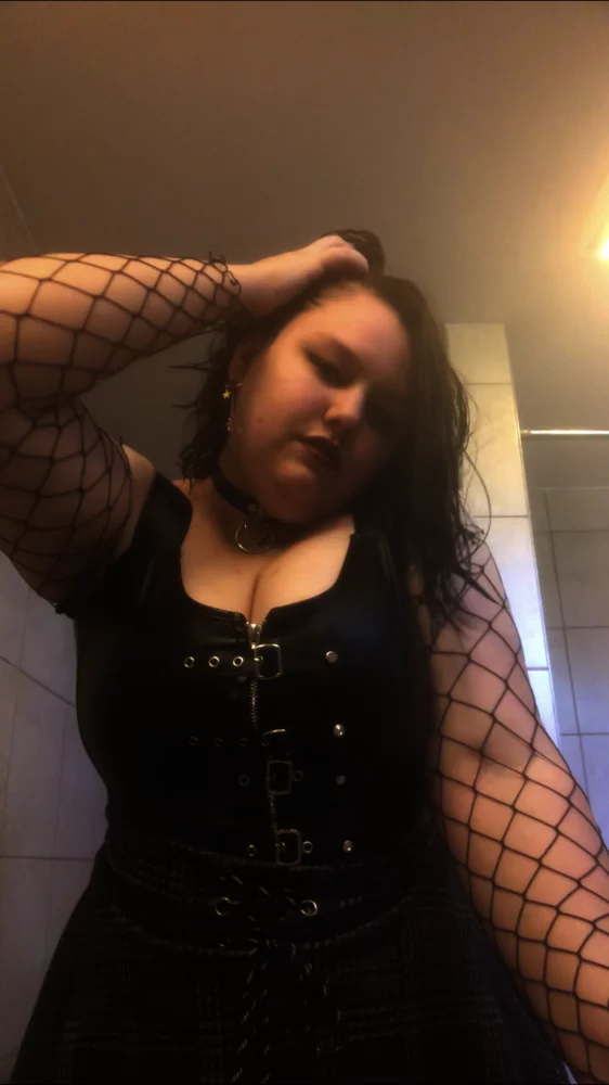 Skylarmoonwrecker's Live Sex Cam Show