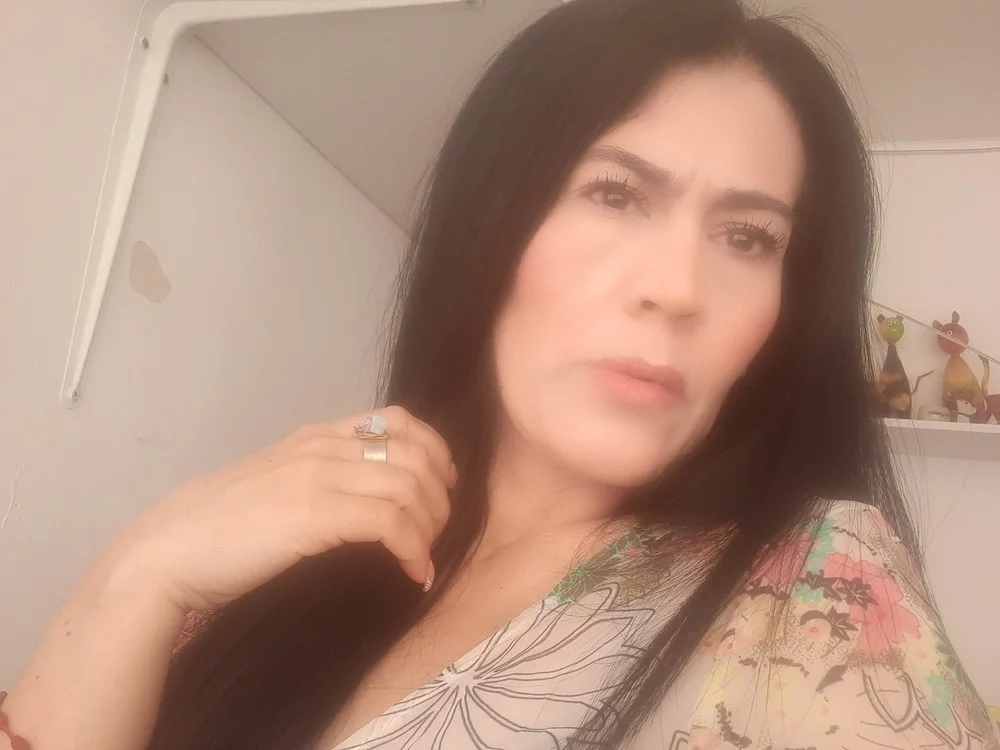 MAIA-MONTERO's Live Sex Cam Show