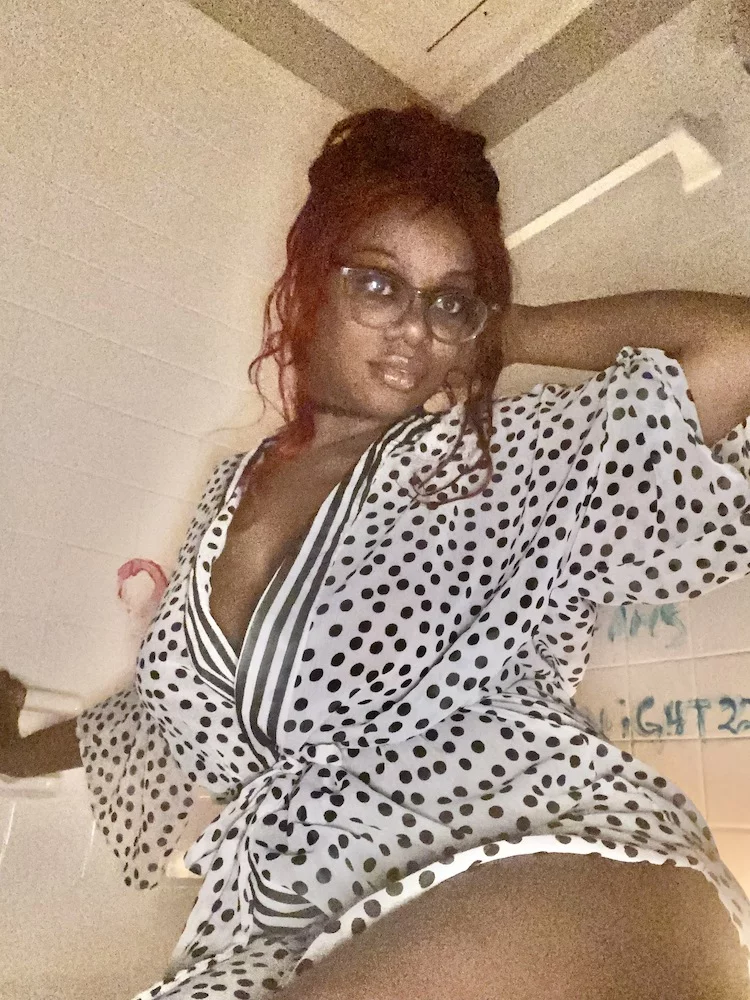 Alexa Night's Live Sex Cam Show