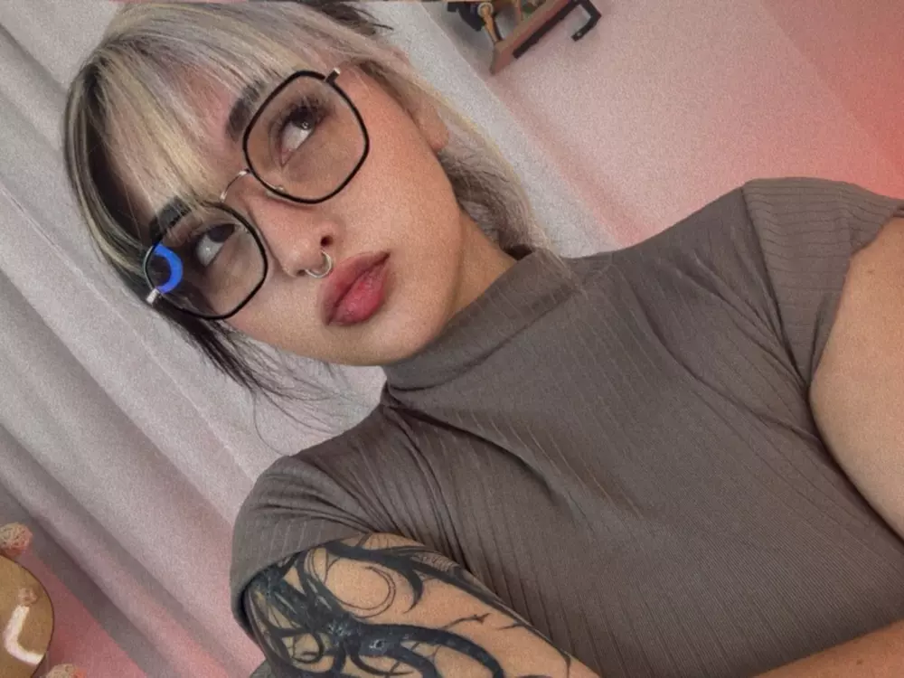 Rude-n-Cute's Live Sex Cam Show
