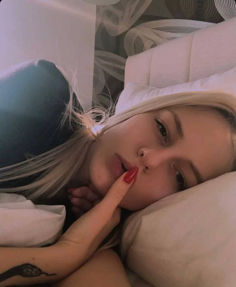 Isabela XLove (isabelaxlove) Cam Model. Free Live Sex Chat Room - Camsoda