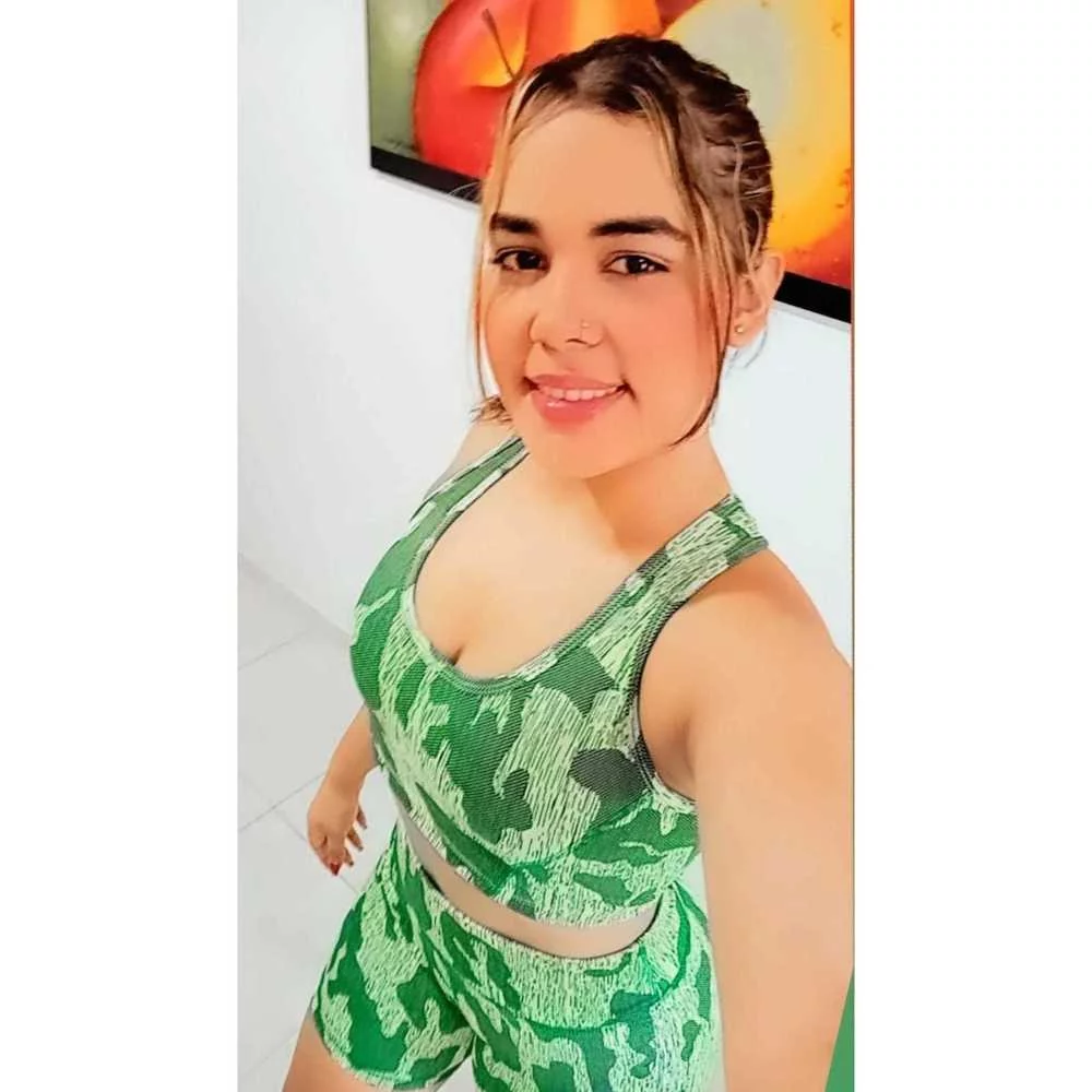 valentinavhm's Live Sex Cam Show