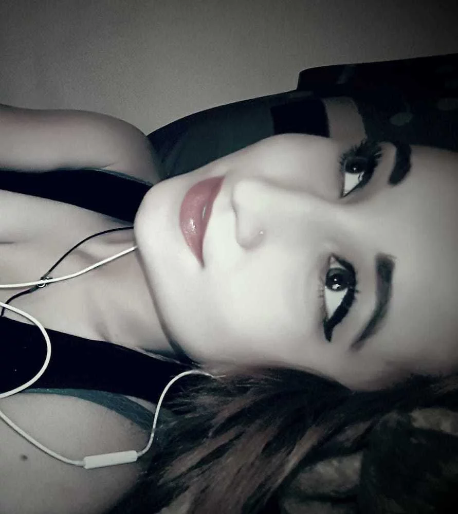 Stephanie's Live Sex Cam Show