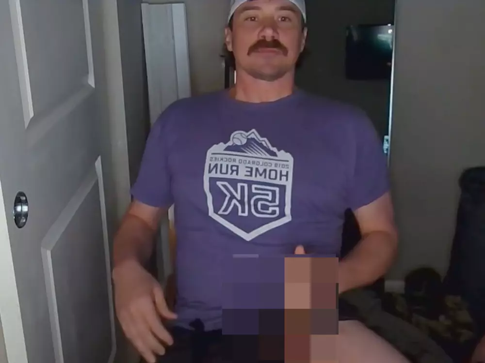 steelwood303's Live Sex Cam Show