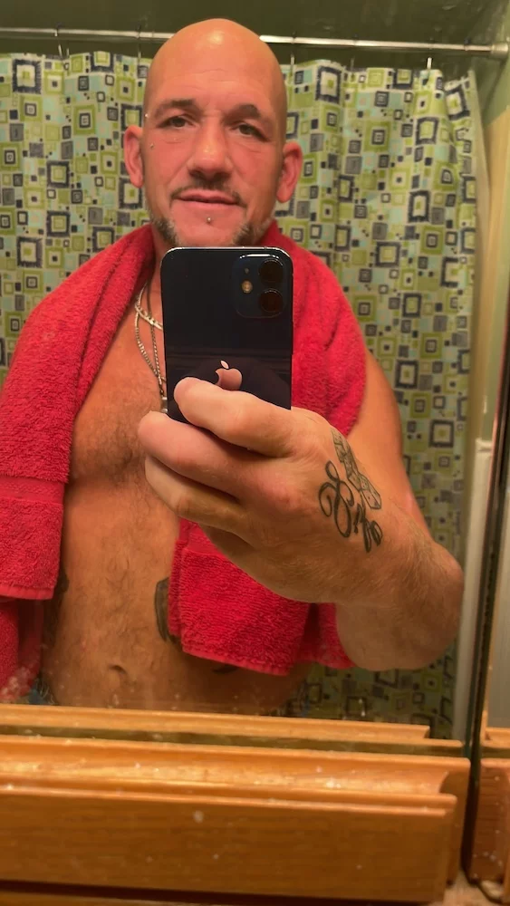 lcoop15215's Live Sex Cam Show