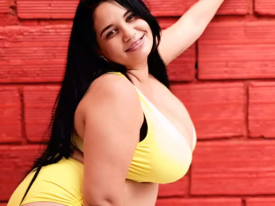 bustysarah