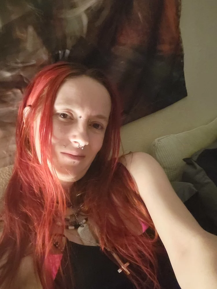 RaevynnMoonspell's Live Sex Cam Show