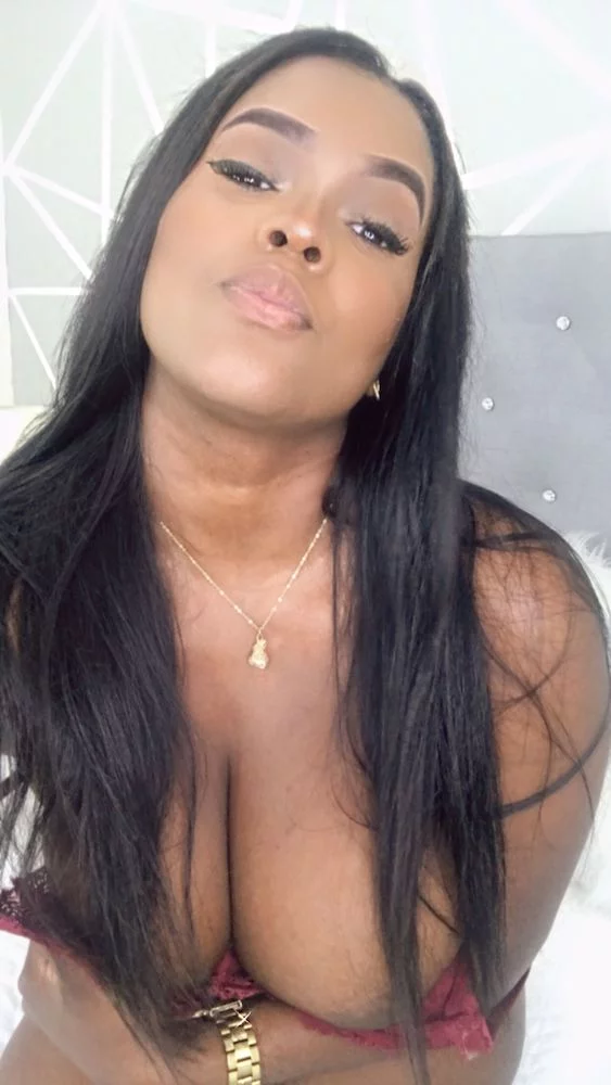 bellajanearbiter's Live Sex Cam Show
