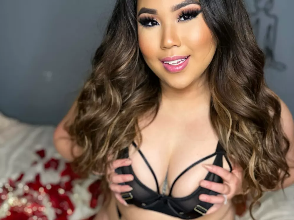 Live cam show with bbygirlscarlet - Role Play on Camsoda