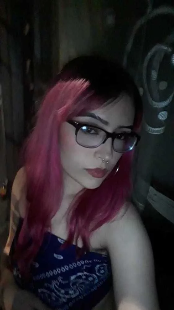 KristinaPink's Live Sex Cam Show