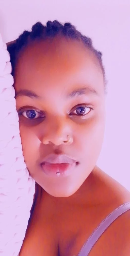 CaramelZeee's Live Sex Cam Show