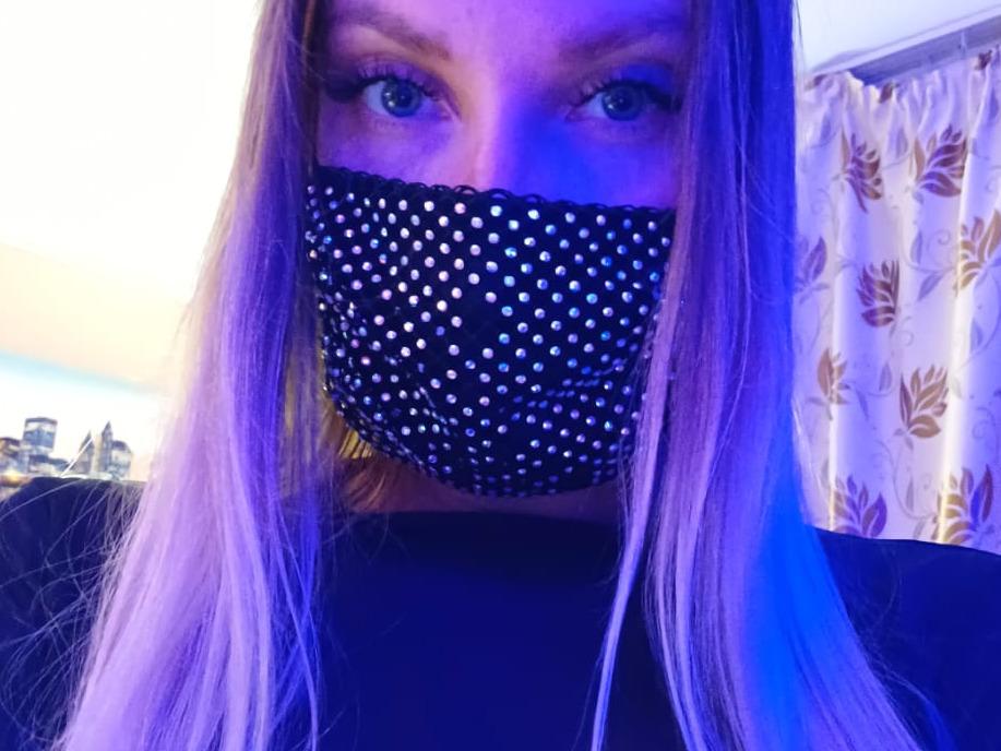 Eva-hot-blond