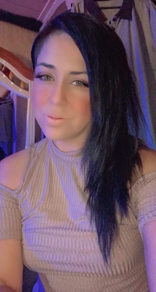Elsalegend's Live Sex Cam Show