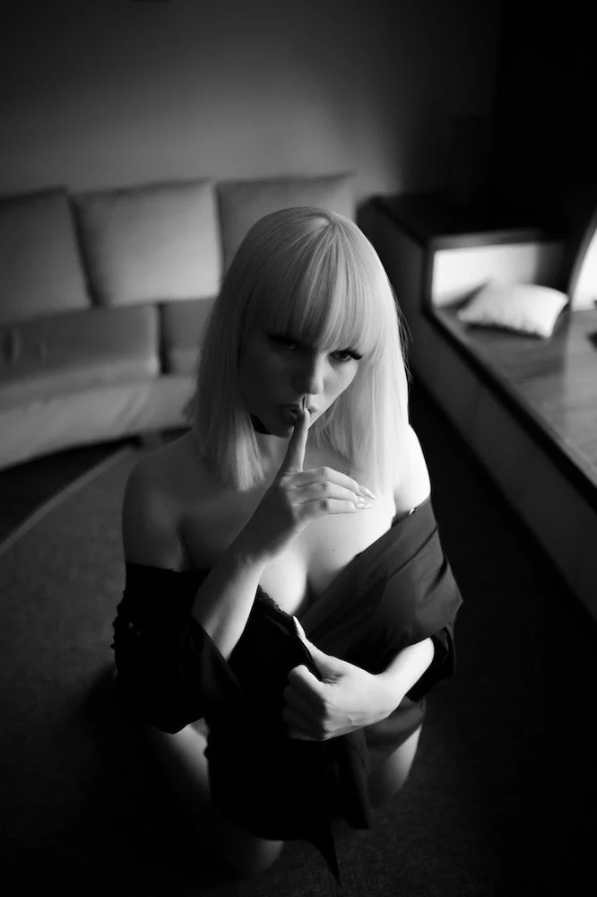 Queensy-Sins-X's Live Sex Cam Show