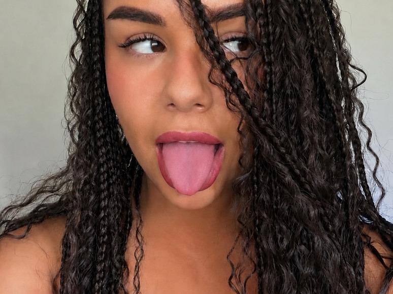 KendalKiss