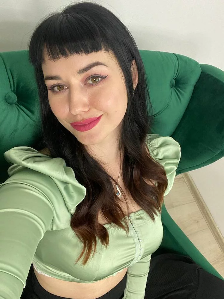 SaintJanne's Live Sex Cam Show