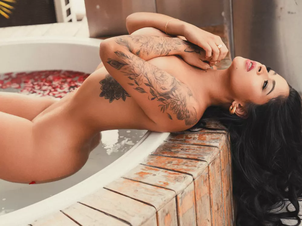 kaity-layne