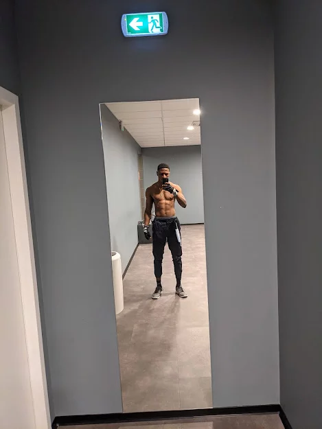 Bback37's Live Sex Cam Show