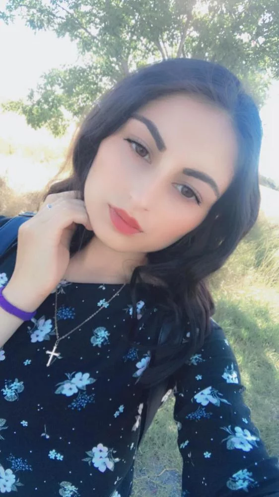 YasminShy's Live Sex Cam Show