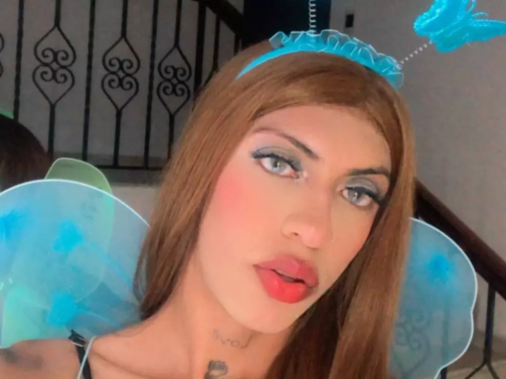 Emily-XXX1's Live Sex Cam Show