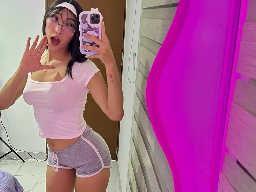 MarianaBranz's Live Sex Cam Show
