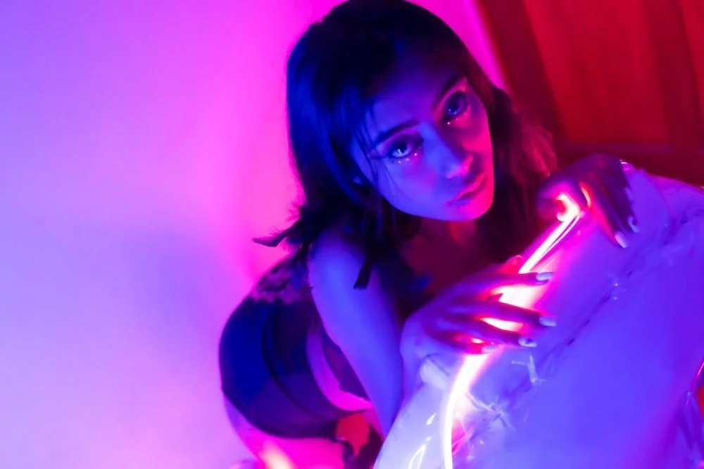 ROXANNE-64's Live Sex Cam Show
