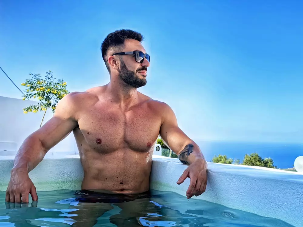 MrLuckG's Live Sex Cam Show