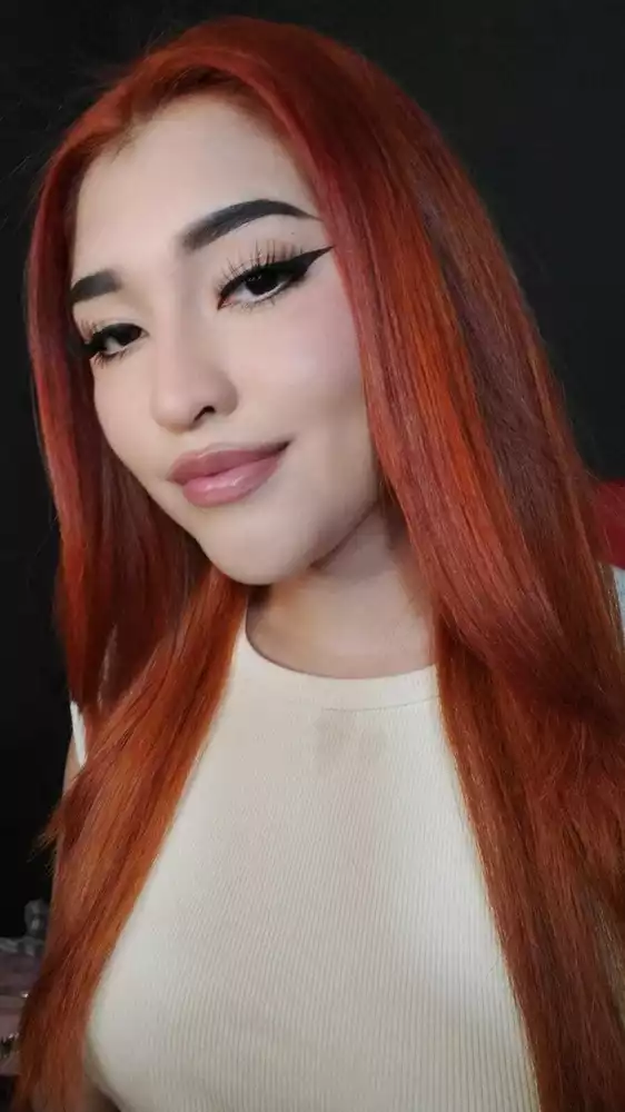 poppy-flowers's Live Sex Cam Show