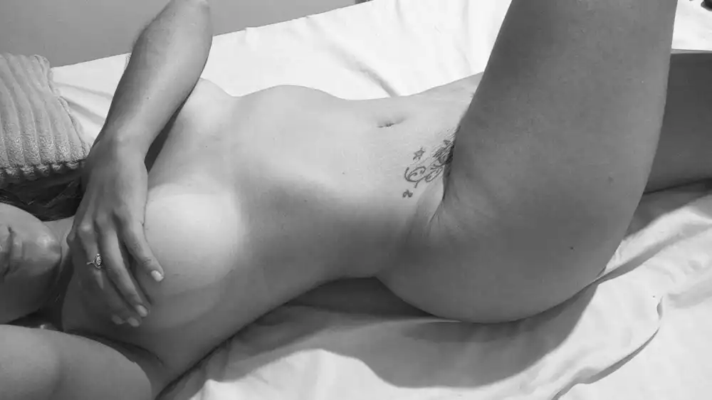Bonnie Moon's Live Sex Cam Show