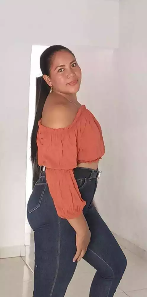 krystalyoung20's Live Sex Cam Show
