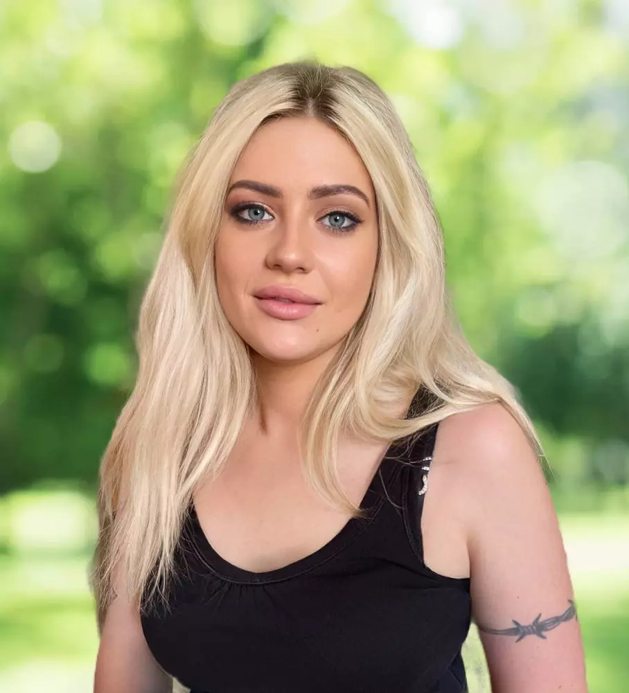 Elizabet Charm (Elizabetcharm) Cam: Free Live Nude Sex Show & Chat