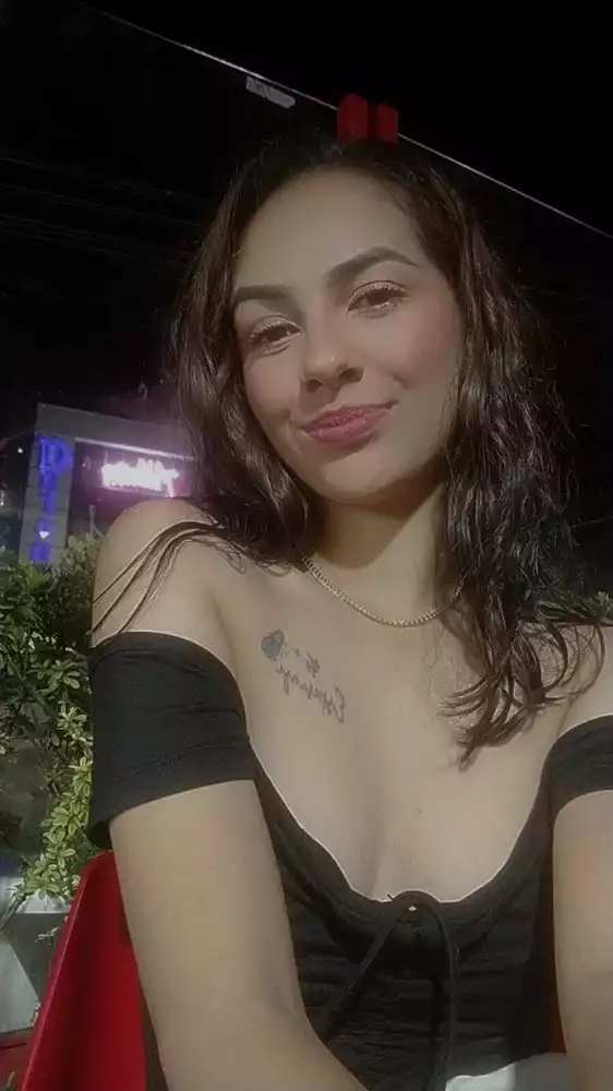 CelesteGotti's Live Sex Cam Show