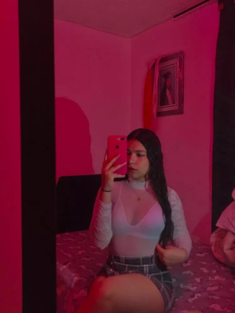 Ashley-grawh's Live Sex Cam Show