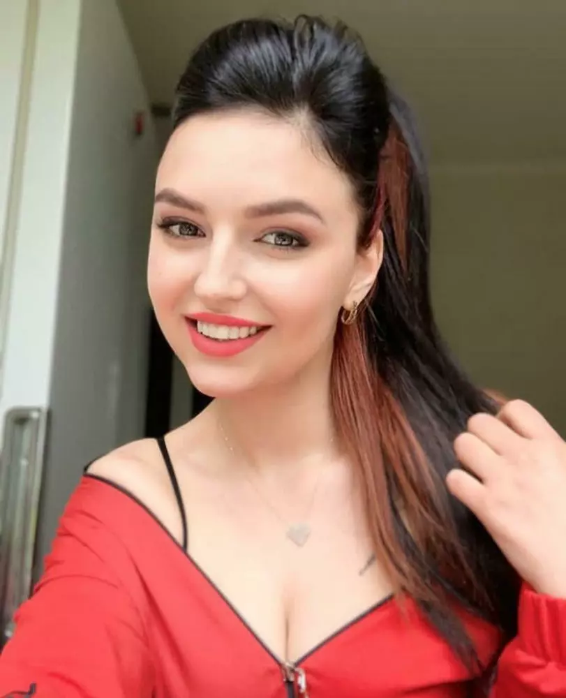 hottfallingangel's Live Sex Cam Show