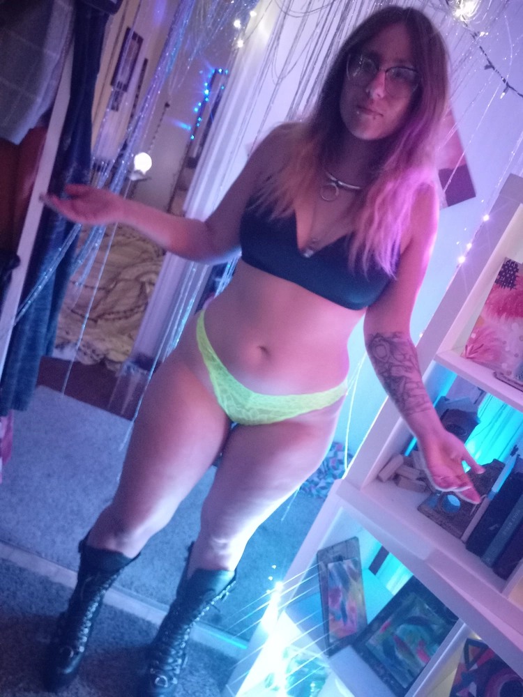Destinystar's Live Sex Cam Show