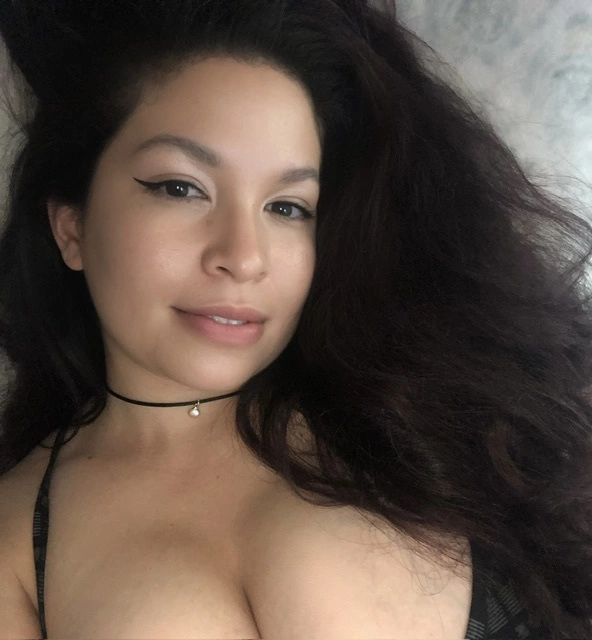 Shae Victoria's Live Sex Cam Show